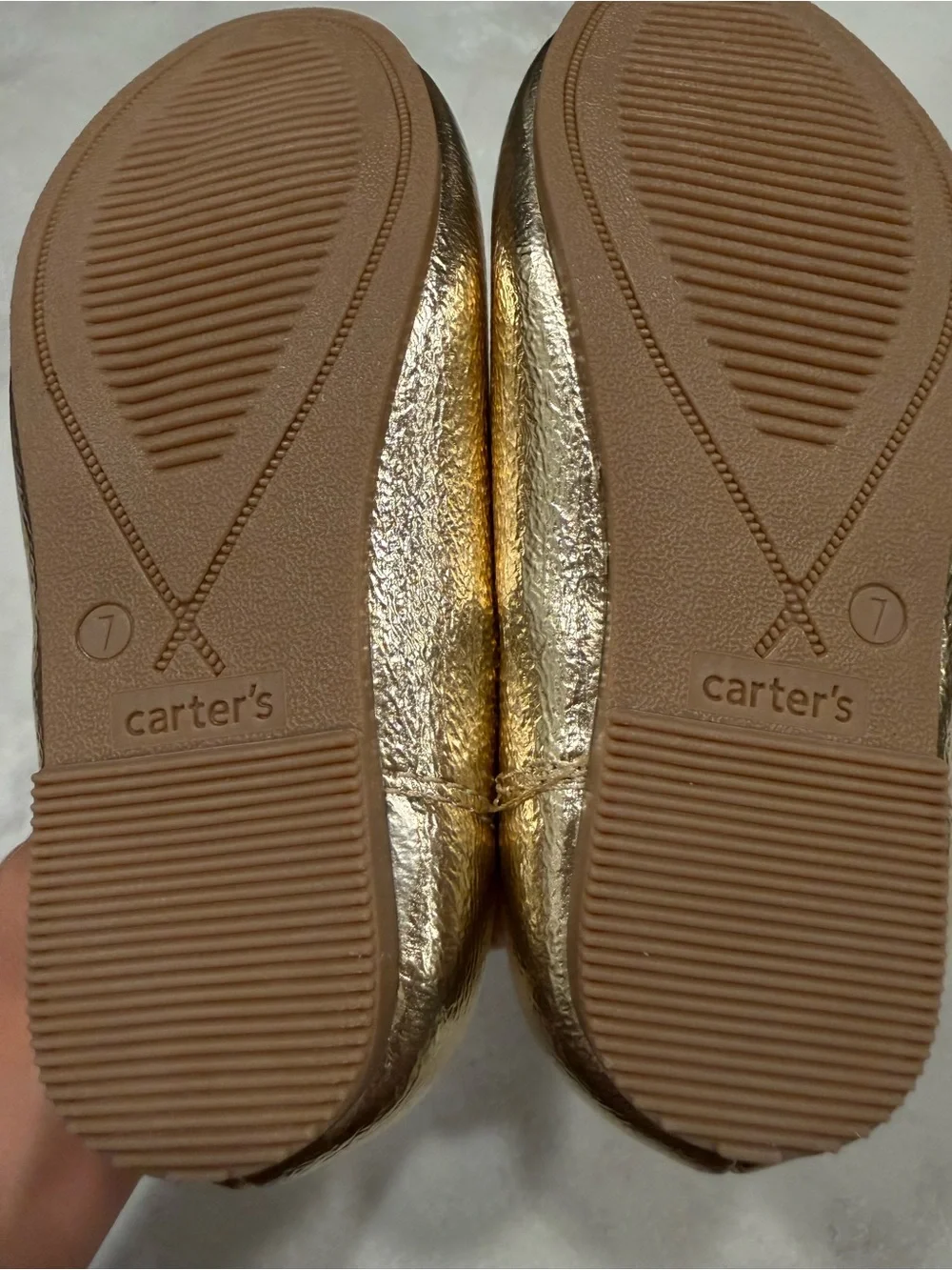 NWOT Carter's Girls Metallic Gold Scalloped Mary Jane Flats Size 7T